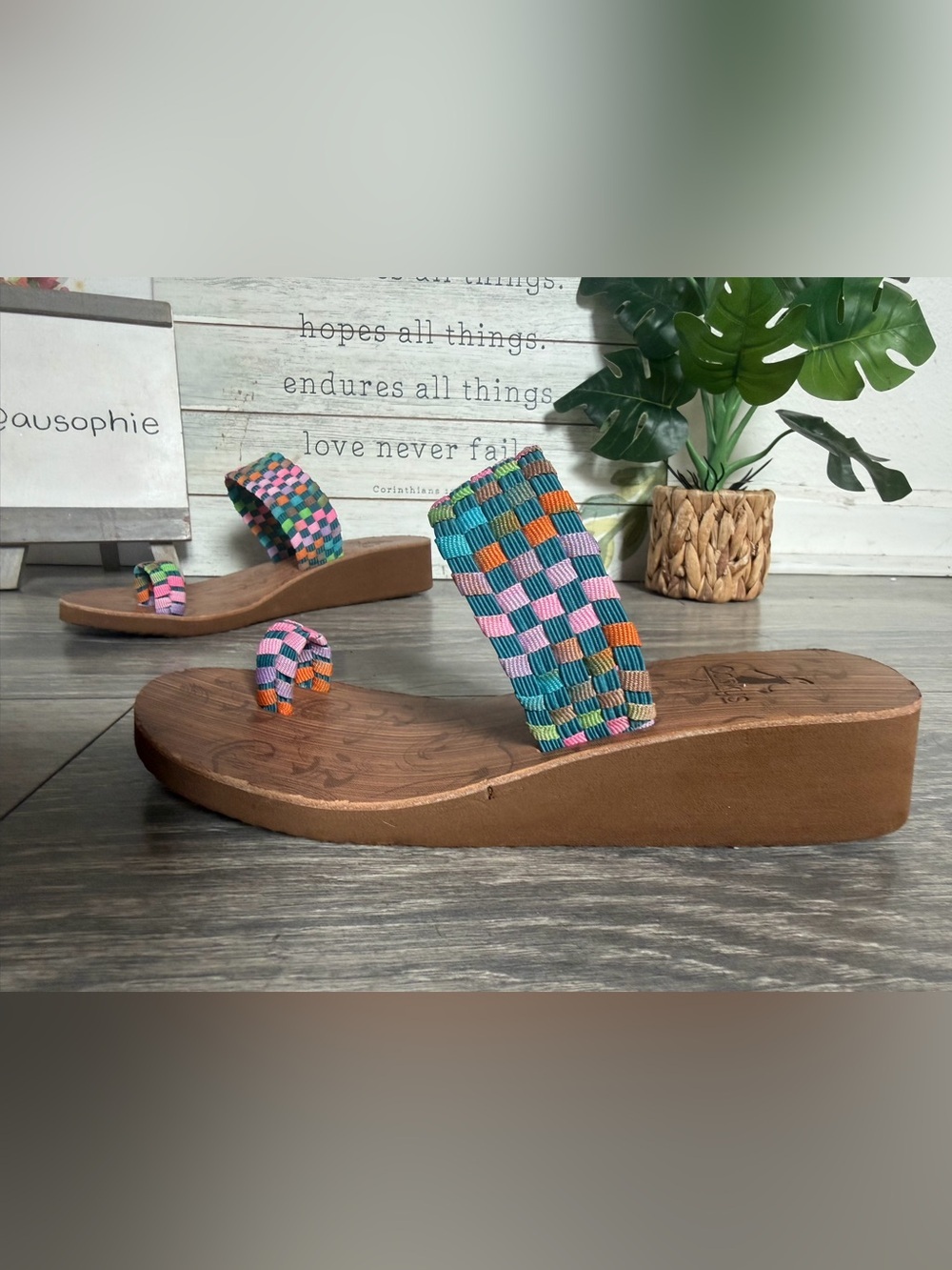 Corky’s Multicolored Woven Stretch Fabric Toe Loop Wedge Platform Sandals Size 6